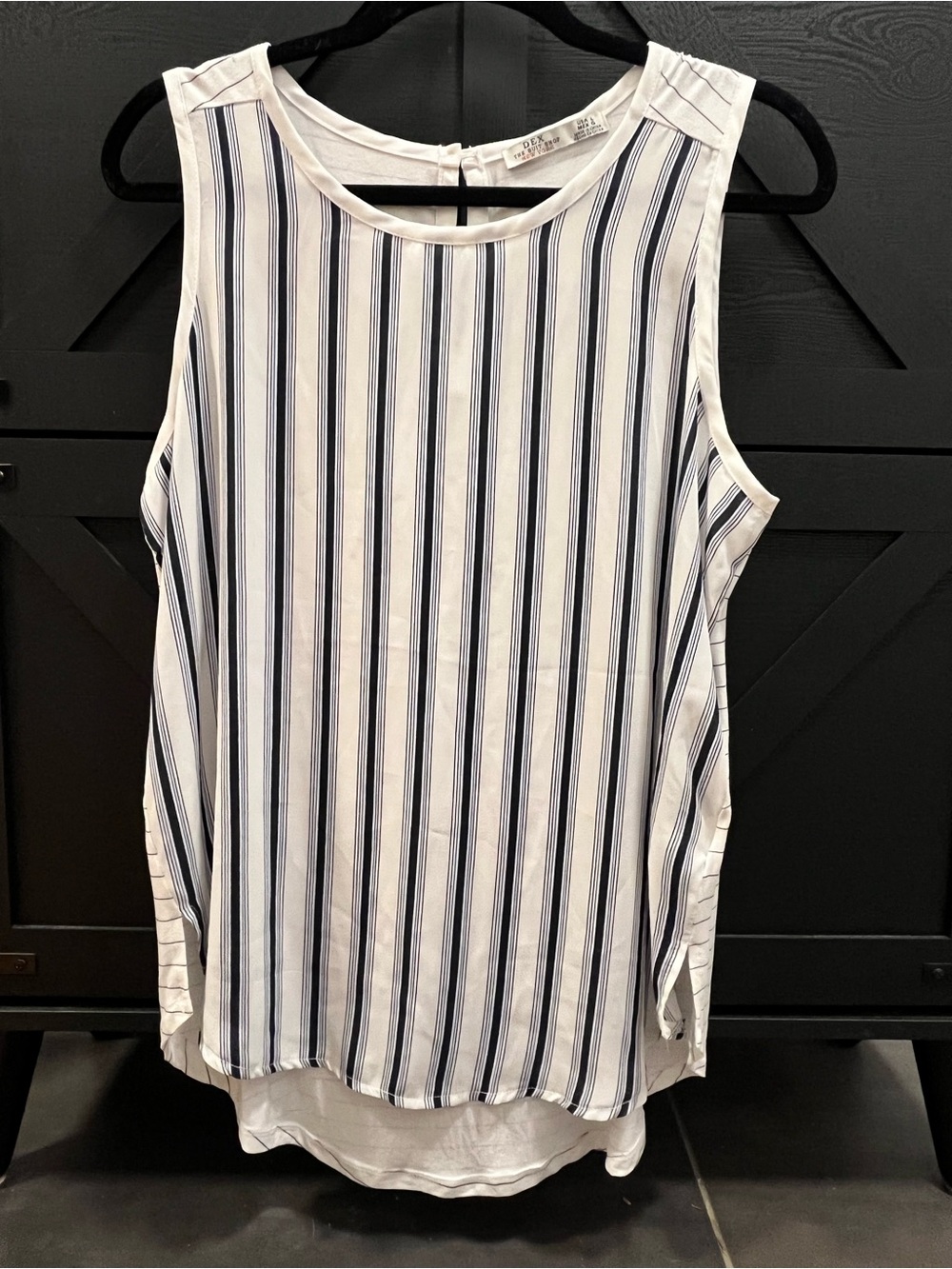 NWOT- Dex White sleeveless top with Blue Vertical Stripes, size L